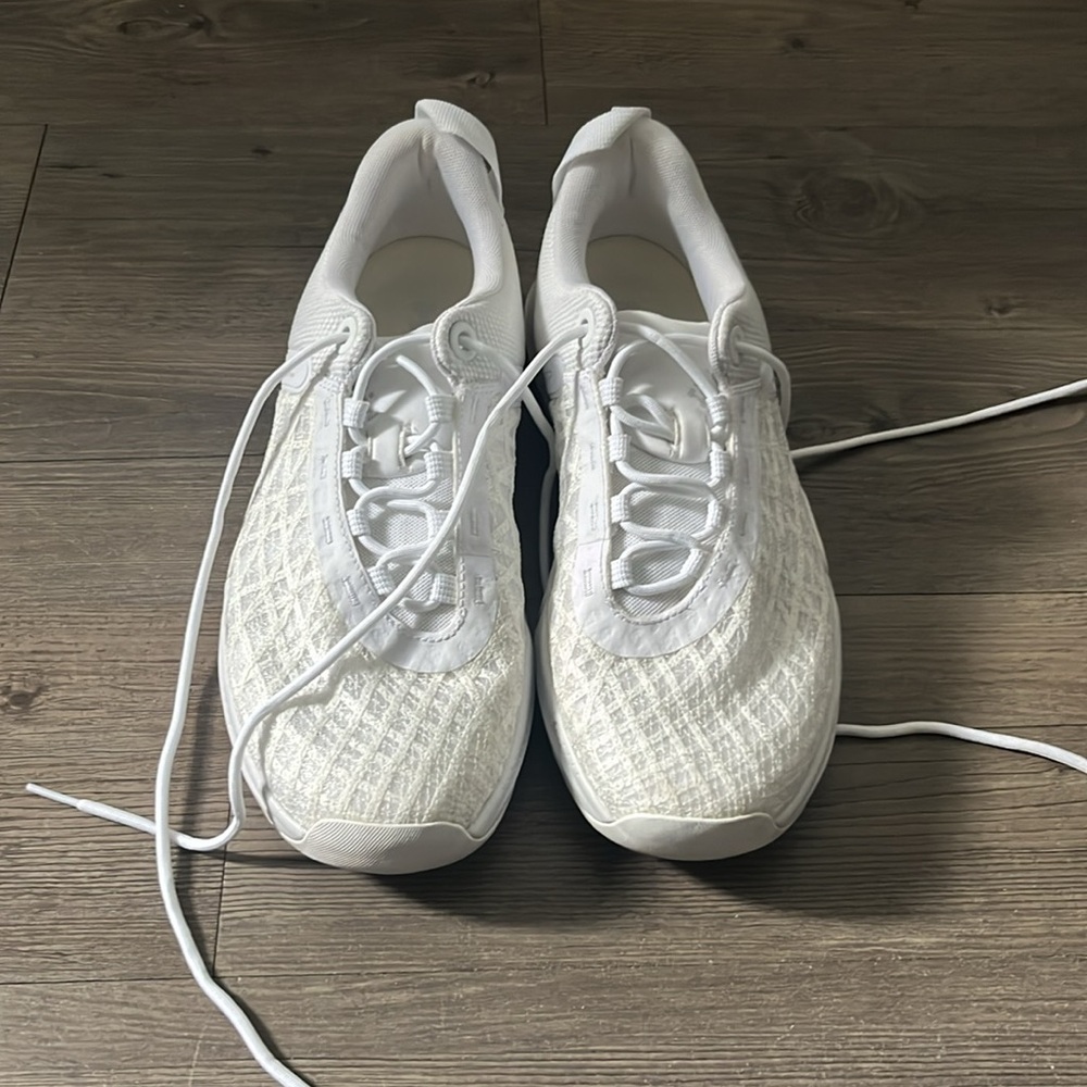 Under Armour UA TriBase Reign 5 Triple White
